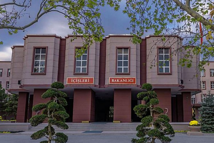 İ&ccedil;işleri Bakanlığı: Hollanda uyruklu 2 yabancı ter&ouml;rist savaş&ccedil;ı sınır dışı edildi"