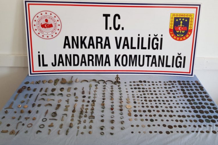 Ankara'da tarihi eser operasyonu: 1 g&ouml;zaltı