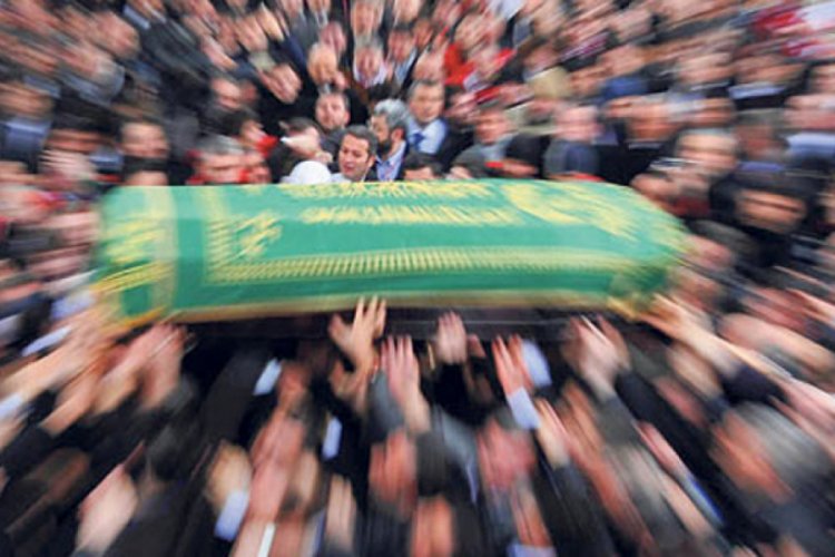 &Ouml;len bebeklerinin 22 yıl sonra kendilerinin olmadığını &ouml;ğrendiler