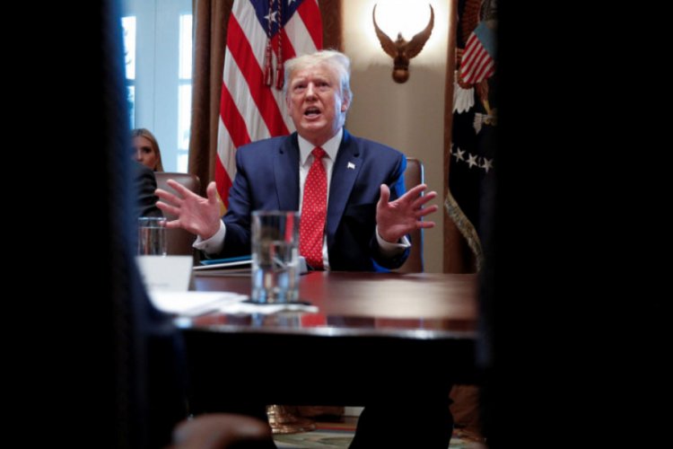 Trump, hastane ziyaretiyle başlayan spek&uuml;lasyonlar i&ccedil;in medyayı su&ccedil;ladı