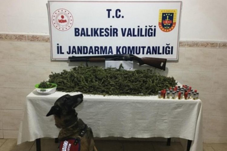 Uyuşturucu operasyonunda 4 g&ouml;zaltı