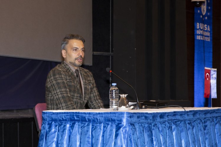 'Bursa Edebiyat ve Yazı Akademisi' programının konuğu Rafet El&ccedil;i oldu