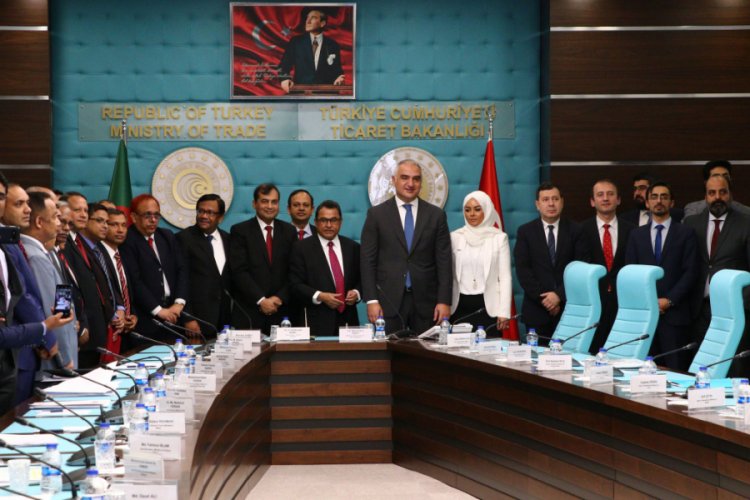 Bakan Ersoy: T&uuml;rkiye'nin yabancı sermaye yatırımları 38 milyar dolara ulaştı
