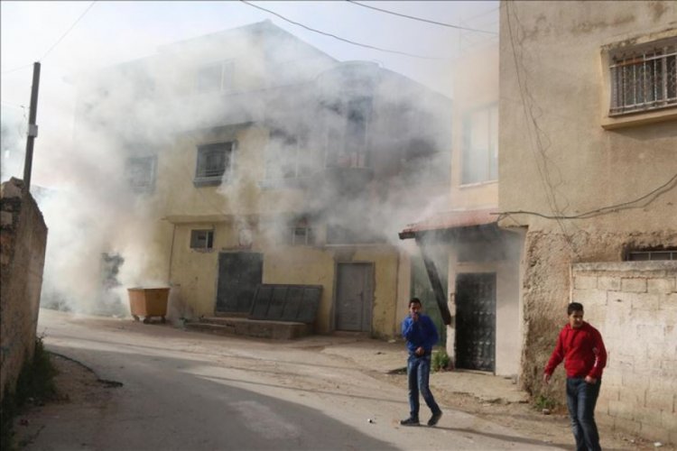 İsrail askerleri Batı Şeria'da bir Filistinlinin iki evini yıktı
