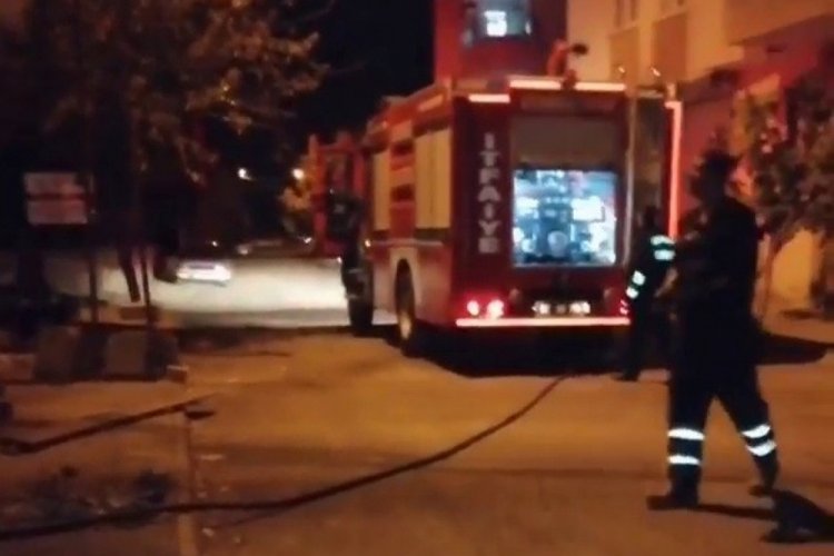 Baraka &uuml;zerindeki tahtalar yandı