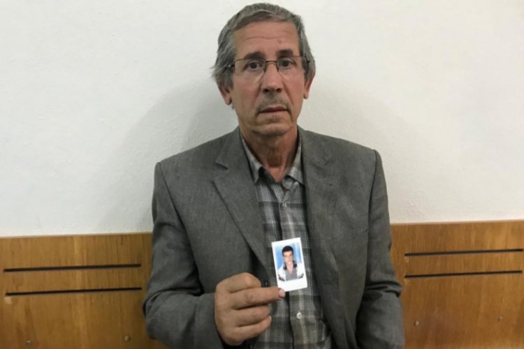 Bursa'da kendisini bı&ccedil;aklayan oğlunun ağlayarak tahliyesini istedi