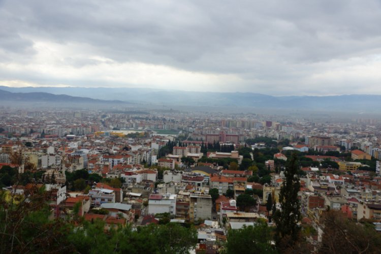 Yağışla birlikte hava sıcaklıkları d&uuml;şecek