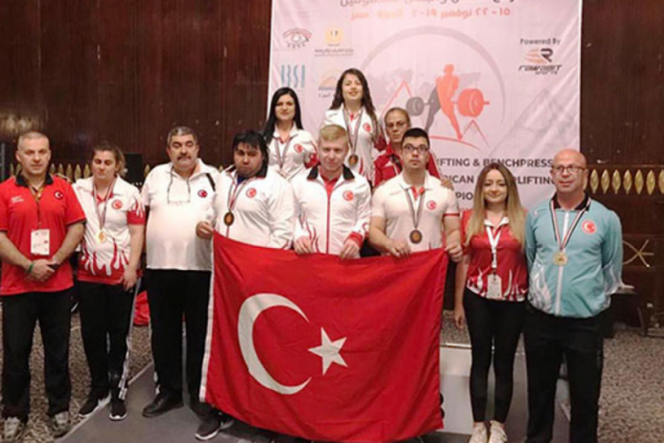 G&ouml;rme Engelliler Halter Milli Takımı'ndan 13 madalya