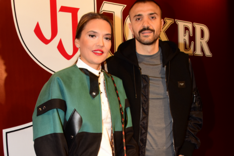 Demet Akalın: Ne yapayım Berkay'ı &ouml;ld&uuml;reyim mi?