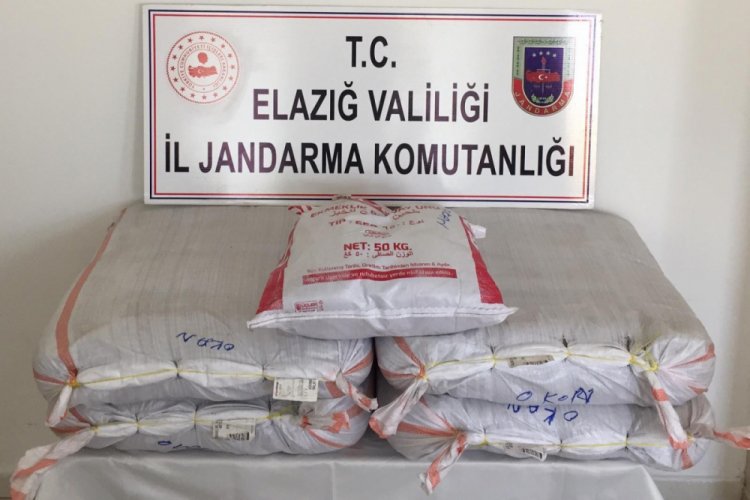 171 kilogram ka&ccedil;ak t&uuml;t&uuml;n ele ge&ccedil;irildi