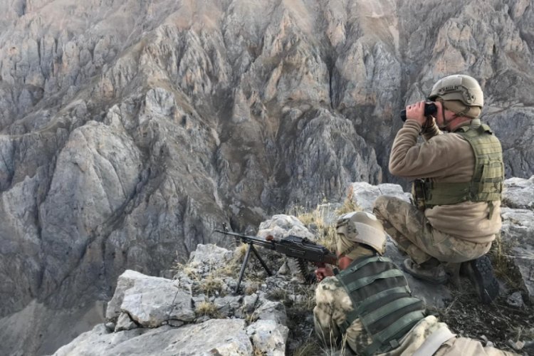 Ter&ouml;r sığınak ve barınakları imha edildi