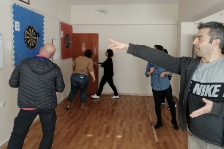 &Ouml;ğretmenler hedefi on ikiden vurdu