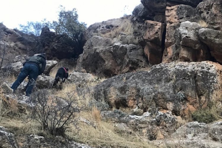 Ter&ouml;ristler tarafından toprağa g&ouml;m&uuml;len patlayıcı imha edildi