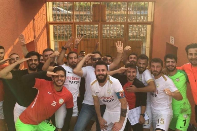 Talasg&uuml;c&uuml;'n&uuml;n i&ccedil; sahada y&uuml;z&uuml; g&uuml;lm&uuml;yor