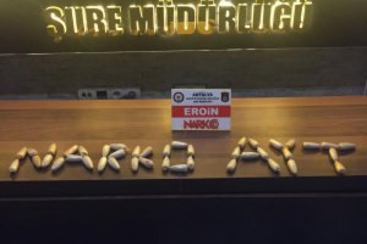 Midelerinde eroin taşıyan 3 İranlıya hapis ve para cezası