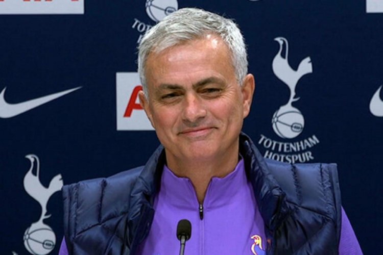Tottenham'ın yeni teknik direkt&ouml;r&uuml; Jose Mourinho kırdı ge&ccedil;irdi!