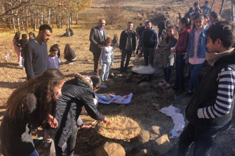 &Ouml;ğrenmen ve &ouml;ğrenciler i&ccedil;in piknik etkinliği