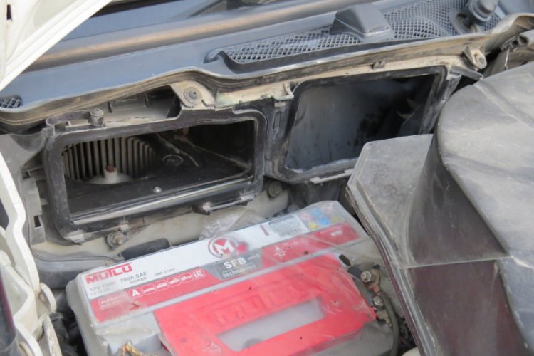 Motorun hava filtresinden tabanca &ccedil;ıktı