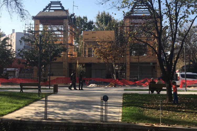 Bursa'da B&uuml;y&uuml;kşehir'den ka&ccedil;ak yapıya ge&ccedil;it yok