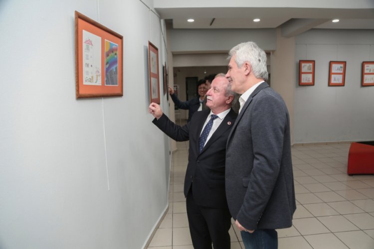 Bursa'da Nezihe Meri&ccedil;'in &ouml;yk&uuml;leri karikat&uuml;rlere ilham oldu &nbsp;