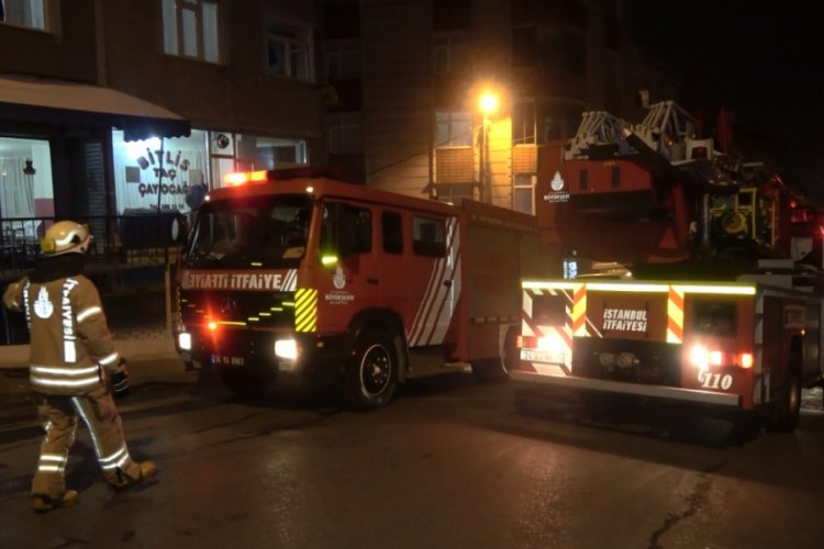 Bina yanarken berber tıraş etti kahvehanedekiler oyun oynadı evdeki &ccedil;ekirdek &ccedil;itledi