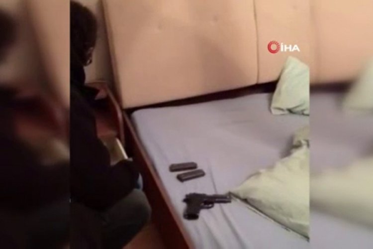 Ayvaz Korkmaz'ın g&ouml;zaltına alındığı anlar polis kamerasında