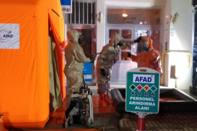 Aksaray'da gelen zarfın i&ccedil;inde kimyasal madde paniği