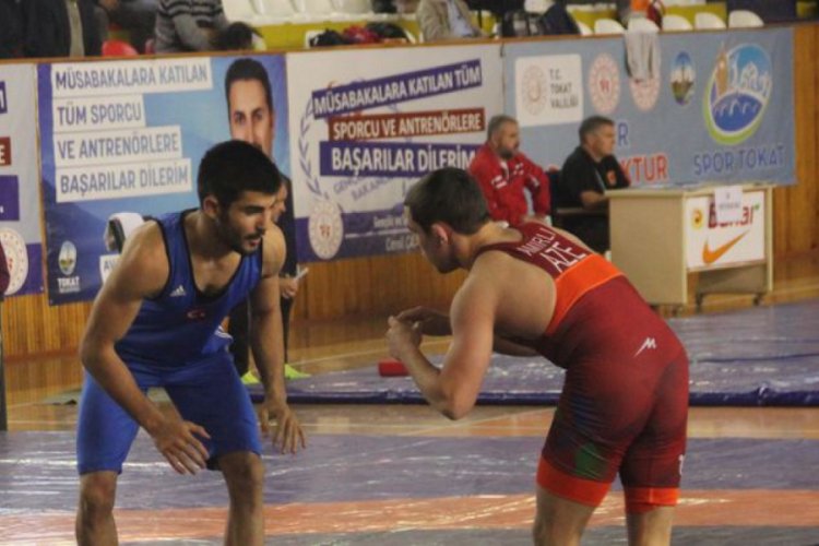 H&uuml;seyin Akbaş G&uuml;reş Turnuvası'nda şampiyon T&uuml;rkiye