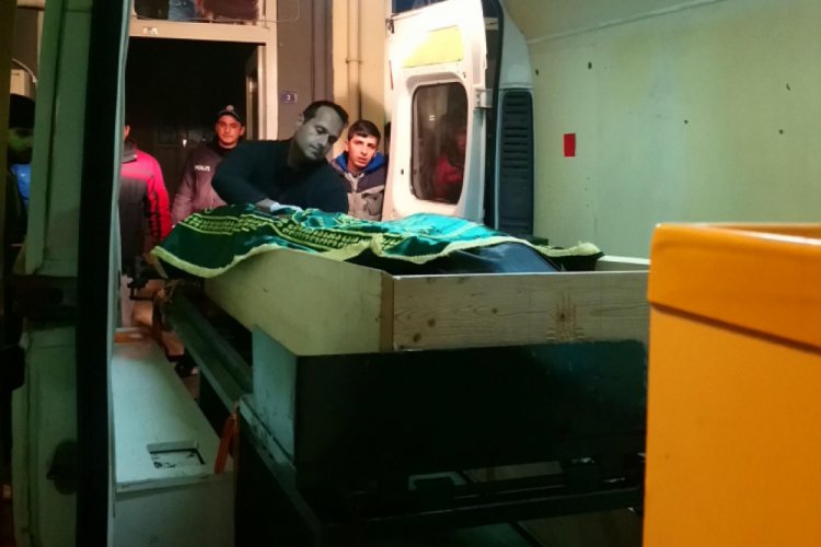 &Uuml;niversite &ouml;ğrencisi atkıyla kendisini kalorifer borusuna astı