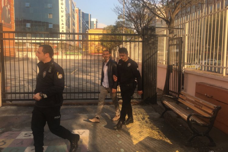 Arkadaşının yerine ehliyet sınavına girdi, g&ouml;zaltına alındı