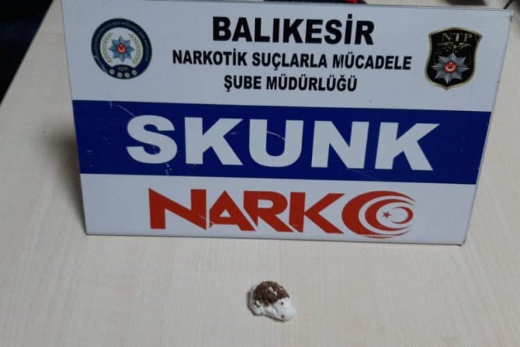 12 zehir tacirini yakalandı