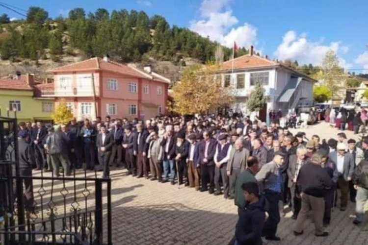 K&ouml;yde yağmur duasına &ccedil;ıktılar
