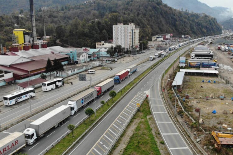 Sarp Sınır kapısında TIR kuyruğu