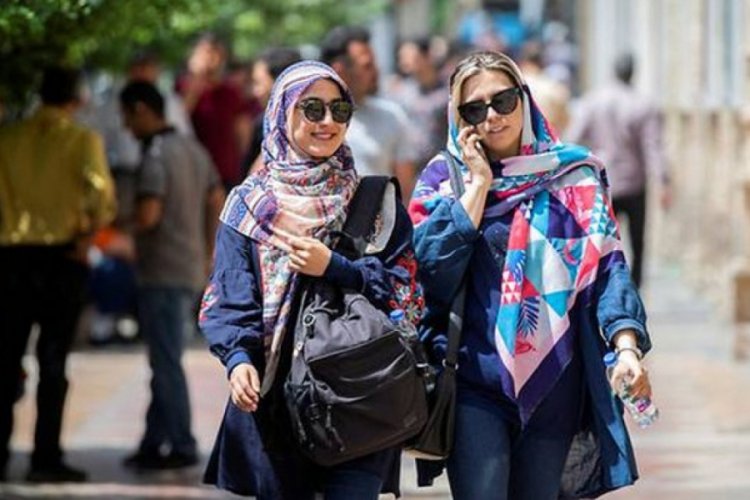 "Orta sınıf İranlılar T&uuml;rkiye'ye akın ediyor"