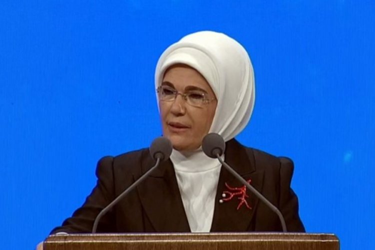 Emine Erdoğan'dan 'medya dili' uyarısı