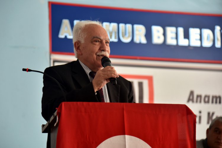 Perin&ccedil;ek: T&uuml;rkiye, Amerika'nın FET&Ouml;'s&uuml;n&uuml; 15 Temmuz'da ezmiştir