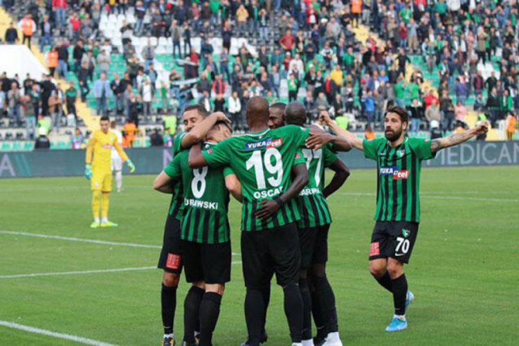 Denizlispor kara bulutları dağıttı