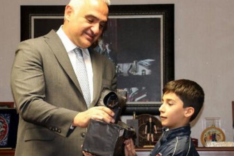 Bakan Ersoy, Vanlı &ccedil;ocuğu hayaline bir adım daha yaklaştırdı