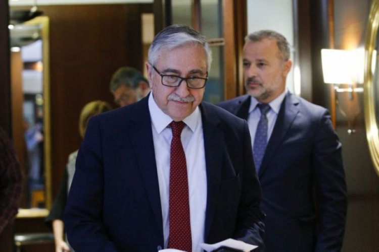 &Uuml;&ccedil;l&uuml; gayriresmi Kıbrıs g&ouml;r&uuml;şmesi Berlin'de yapıldı