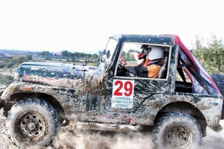 İzmir'deki tek kadın off-road pilotu: Takla atıyorum ama pes etmiyorum