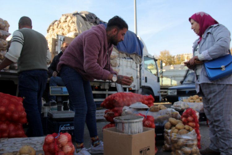 Patates, soğan bu sene &ccedil;ok, rağbet az