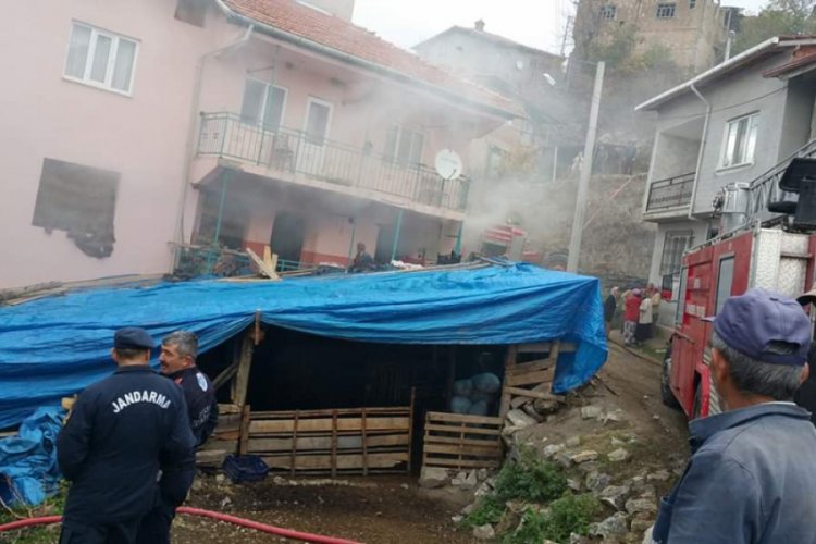 Bursa Keles'te ev yandı