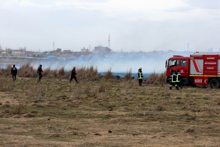 Kayseri'de ot yangını