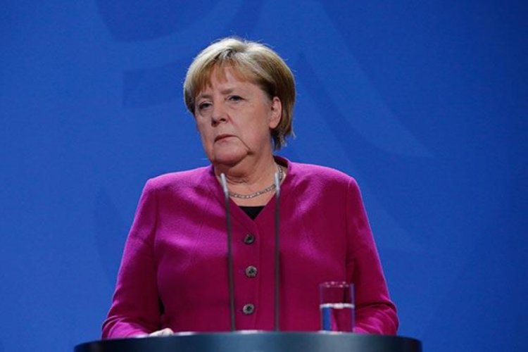 Merkel'den Suriye a&ccedil;ıklaması: Siyasi değişime ihtiyacımız var