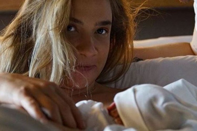 M&uuml;ge Boz'dan kızı Vinay'la ilk fotoğraf