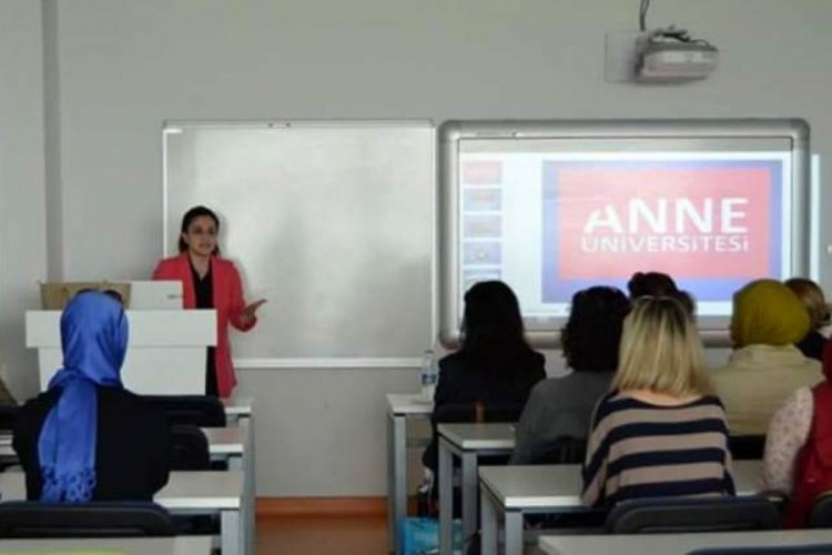 Anne &Uuml;niversitesi eğitime başlıyor