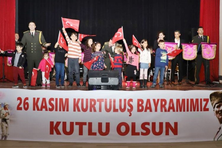 Gelibolu'nun d&uuml;şman işgalinden kurtuluşunun 97'nci yılı coşkuyla kutlandı