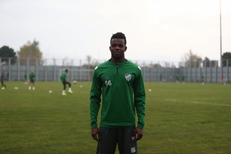 Diarra: "T&uuml;rkiye'nin en b&uuml;y&uuml;k takımlarından bir tanesiyiz"