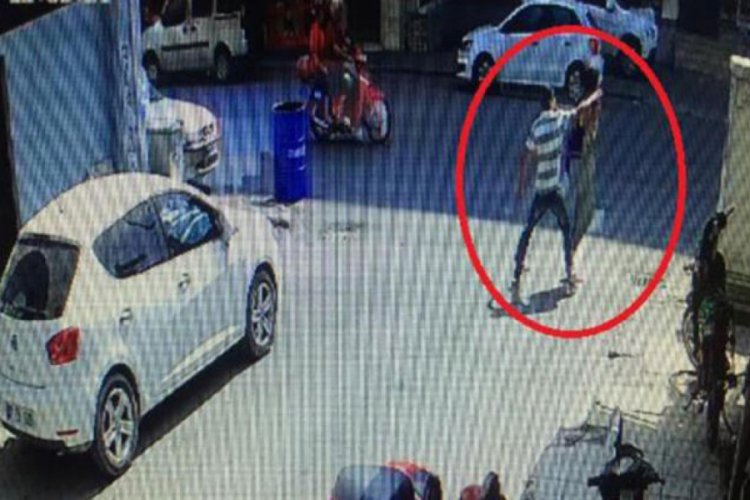 Kapka&ccedil; anı g&uuml;venlik kamerasına yansıdı