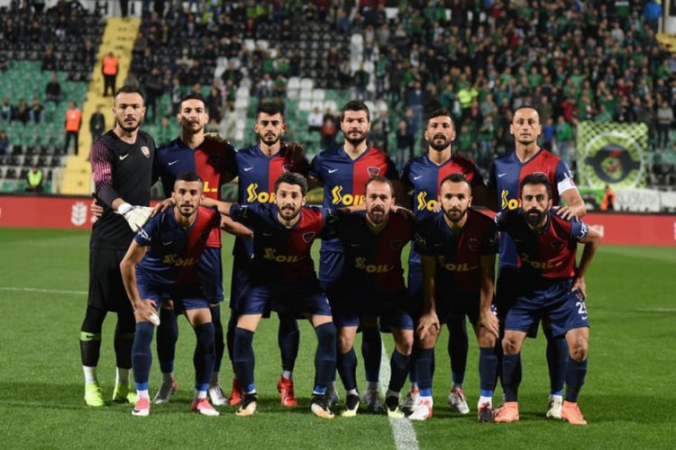 Mersin'in asırlık &ccedil;ınarı eski g&uuml;nlerini arıyor